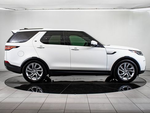 Used 2019 Land Rover Discovery HSE image 6