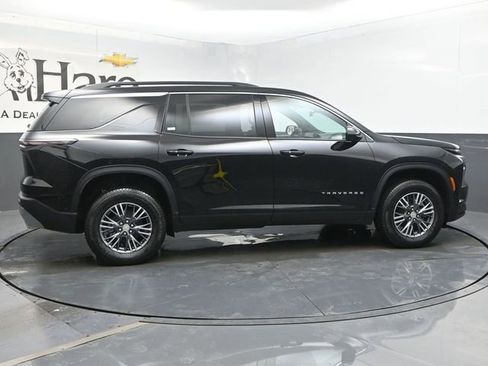 New 2026 Chevrolet Traverse LT w/ Enhanced Driving Package AWD/4WD image 16