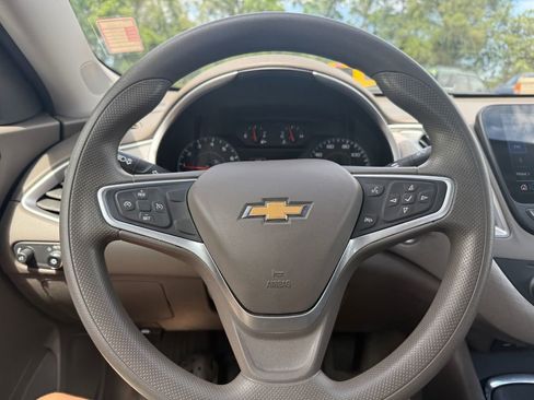 Used 2022 Chevrolet Malibu LS w/ Driver Confidence Package FWD image 20