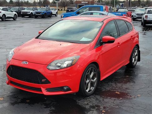 Used 2014 Ford Focus ST w/ Equipment Group 202A image 2