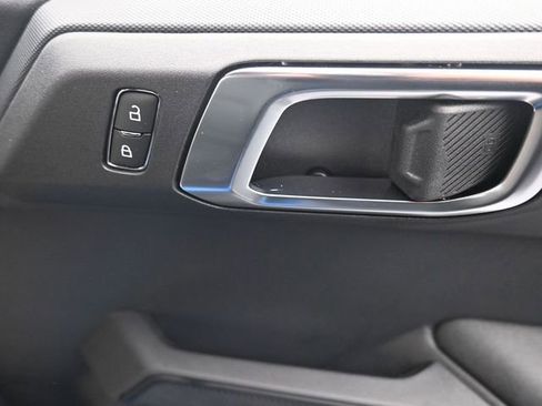 New 2025 Ford Bronco Big Bend w/ Black Diamond Package image 15