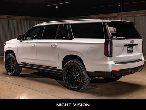 Used 2025 Cadillac Escalade ESV Sport Platinum w/ LPO, Floor Liner Package image 7