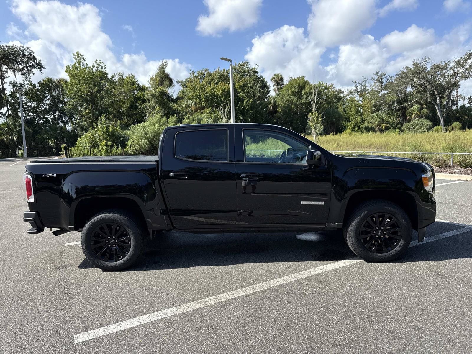 Used 2022 GMC Canyon Elevation w/ Trailering Package AWD/4WD image 2