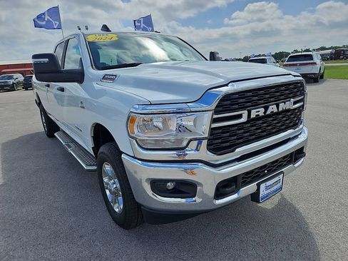 Used 2024 RAM 3500 Big Horn AWD/4WD image 11