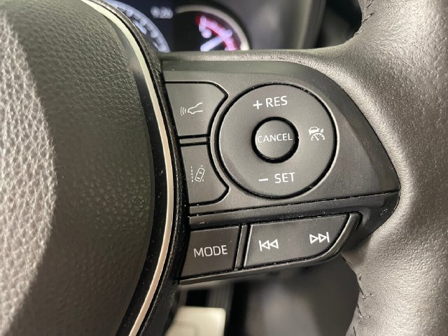 Used 2019 Toyota RAV4 Limited w/ Advanced Technology Package FWD image 12