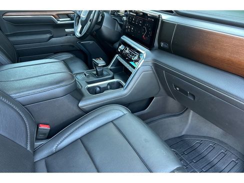 Used 2023 GMC Sierra 1500 Denali w/ Denali Reserve Package AWD/4WD image 17