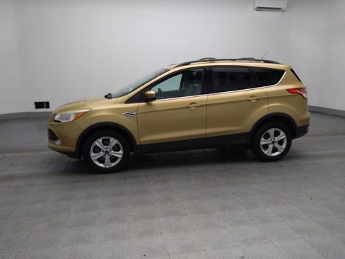 Used 2014 Ford Escape SE w/ Equipment Group 201A AWD/4WD image 2