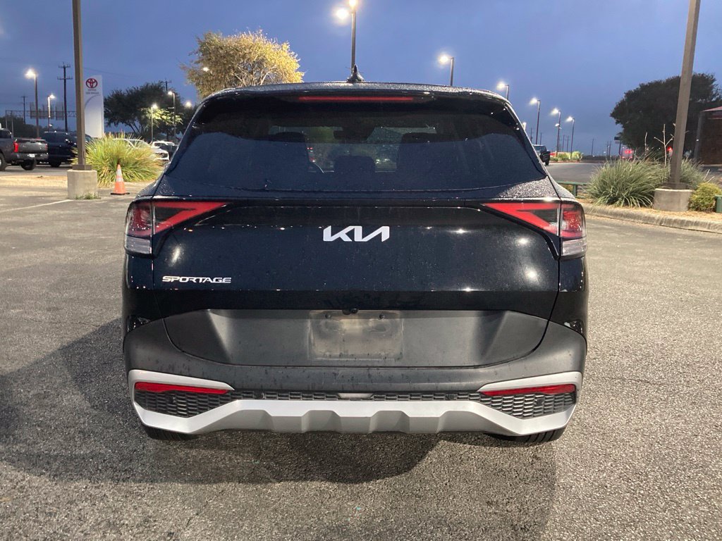 Used 2025 Kia Sportage EX FWD image 6