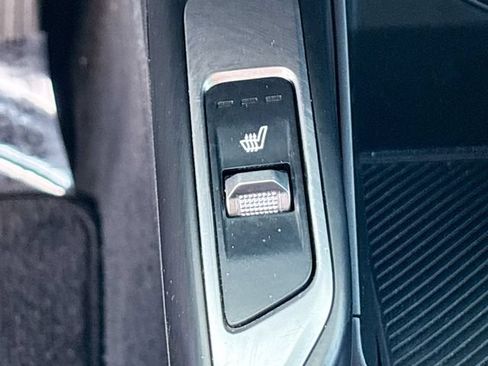 Used 2024 Kia Sorento S FWD image 21