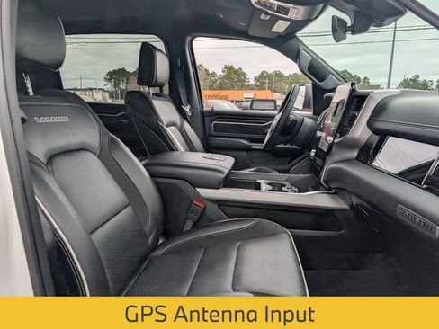 Used 2025 RAM 1500 Laramie image 31