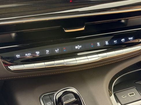 Used 2023 Cadillac Escalade Sport w/ Touring Package AWD/4WD image 20