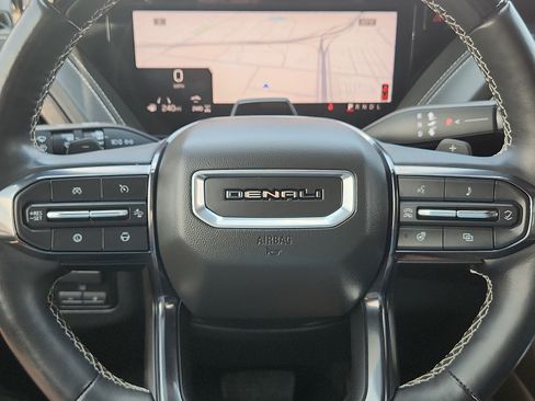 Used 2025 GMC Yukon Denali Ultimate AWD/4WD image 19