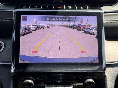 New 2025 Jeep Grand Cherokee L Limited w/ Black Appearance Package image 25