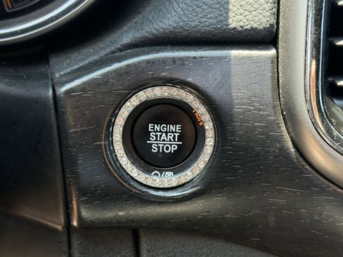 Used 2018 Jeep Grand Cherokee Altitude RWD image 24