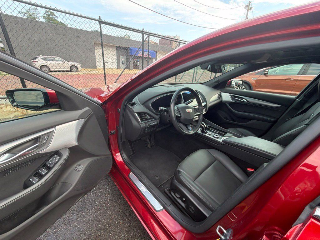 Used 2023 Cadillac CT5 Luxury AWD/4WD image 9