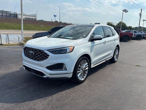 Used 2022 Ford Edge Titanium w/ Equipment Group 301A image 8