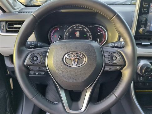 Used 2021 Toyota RAV4 Limited image 34