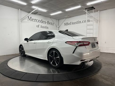 Used 2019 Toyota Camry XSE FWD image 5