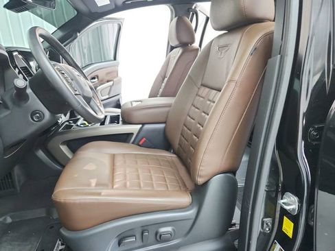 Used 2023 Nissan Titan Platinum Reserve w/ Moonroof Package AWD/4WD image 19