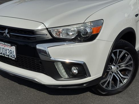 Used 2019 Mitsubishi Outlander Sport SE AWD/4WD image 3