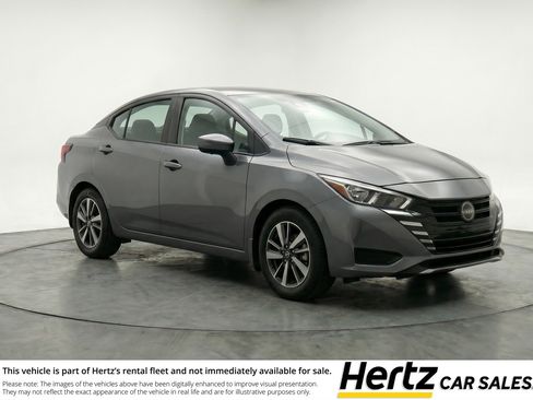 Used 2025 Nissan Versa SV FWD image 1