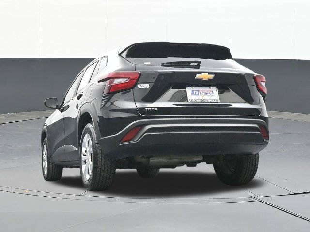 Used 2024 Chevrolet Trax LS FWD image 42