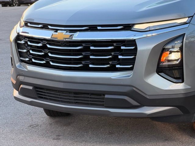 Used 2026 Chevrolet Equinox LT w/ Convenience Package II FWD image 6