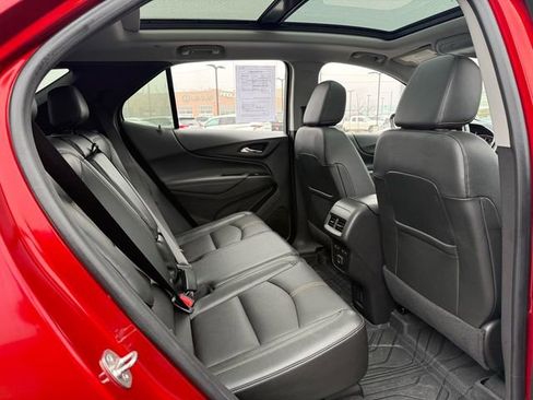 Used 2023 Chevrolet Equinox Premier image 32