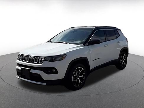 Used 2025 Jeep Compass Limited AWD/4WD image 7