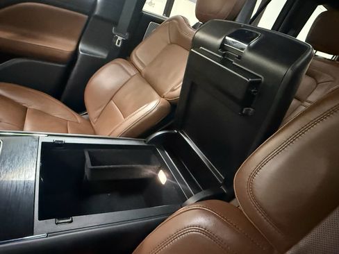 Used 2022 Lincoln Aviator Grand Touring w/ Equipment Group 301A AWD/4WD image 42