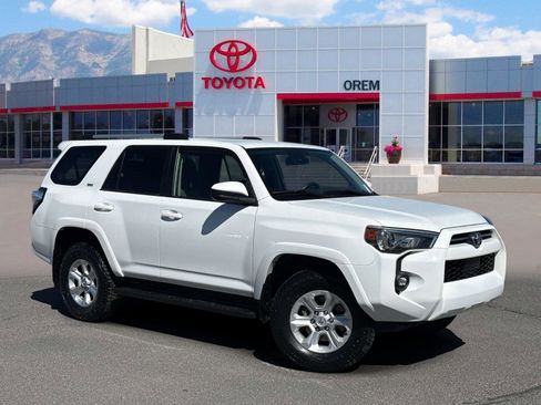 Used 2024 Toyota 4Runner SR5 AWD/4WD image 1