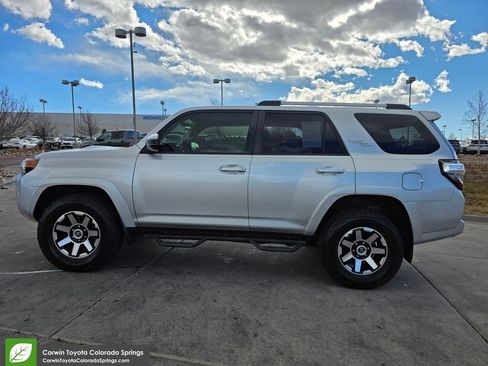 Used 2018 Toyota 4Runner TRD Off-Road image 4