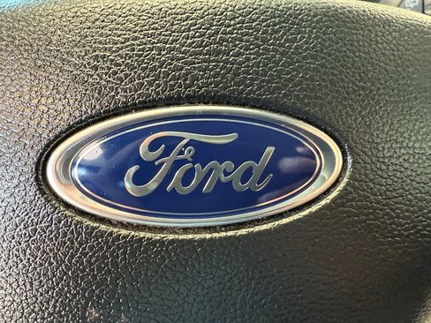 Used 2023 Ford Explorer XLT w/ Equipment Group 202A image 31