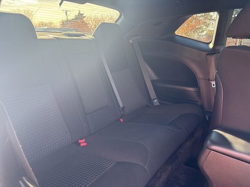 Certified 2019 Dodge Challenger GT w/ Driver Convenience Group image 31