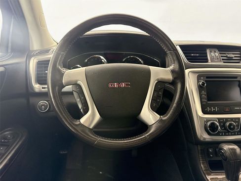 Used 2014 GMC Acadia SLT image 34