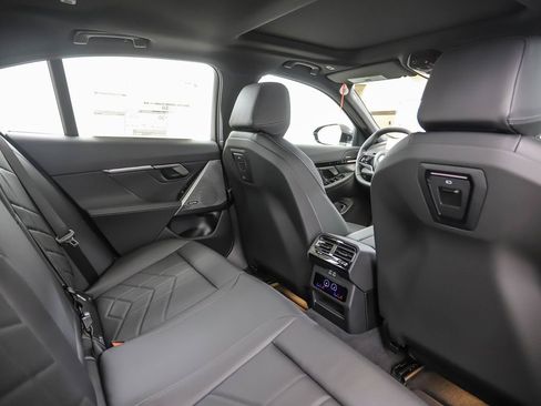 New 2026 BMW 530i xDrive image 25