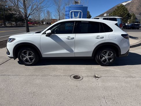 Certified 2024 Honda HR-V EX-L image 9