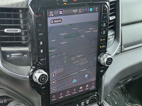 New 2026 RAM 1500 Big Horn AWD/4WD image 13