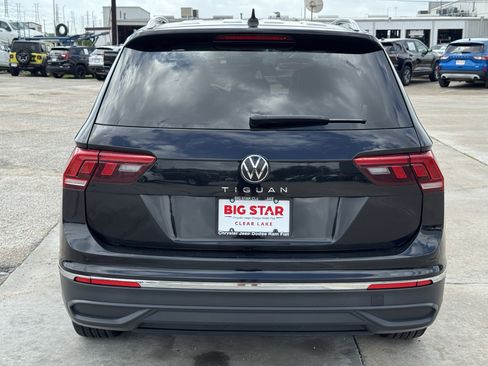 Used 2024 Volkswagen Tiguan SE FWD image 9