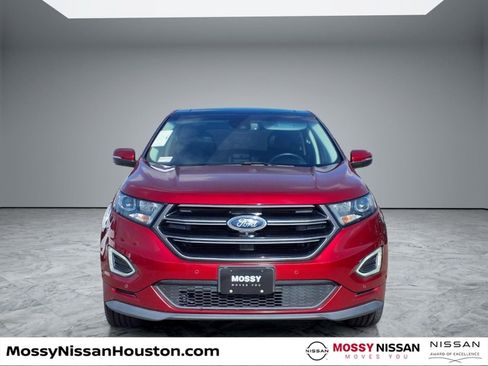 Used 2018 Ford Edge Sport w/ Equipment Group 401A AWD/4WD image 3