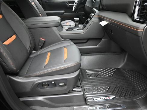 New 2026 GMC Sierra 1500 AT4 w/ AT4 Premium Package image 7