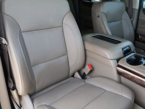 Used 2018 GMC Yukon SLT w/ Premium Edition image 20