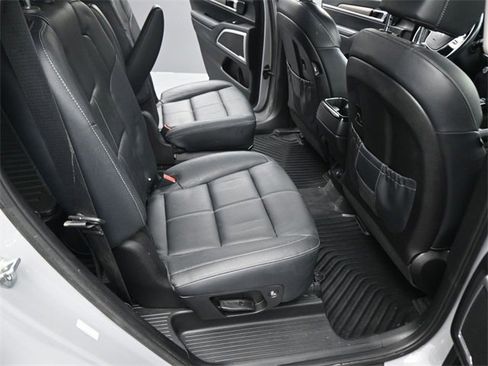 Used 2022 Kia Telluride EX w/ EX Premium Package image 14