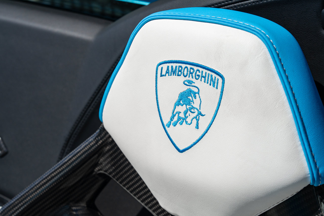 Used 2023 Lamborghini Huracan EVO RWD image 30