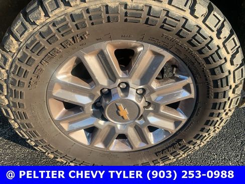 Used 2024 Chevrolet Silverado 2500 High Country w/ Z71 Off-Road Package image 12