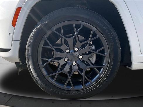 Certified 2025 Jeep Grand Cherokee L Summit image 36