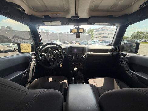 Used 2014 Jeep Wrangler Unlimited Sport AWD/4WD image 13