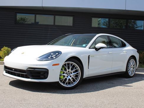 Used 2023 Porsche Panamera 4 image 1