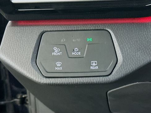 Used 2024 Volkswagen ID.4 S image 16