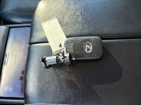 Used 2018 Lexus GX 460 image 29